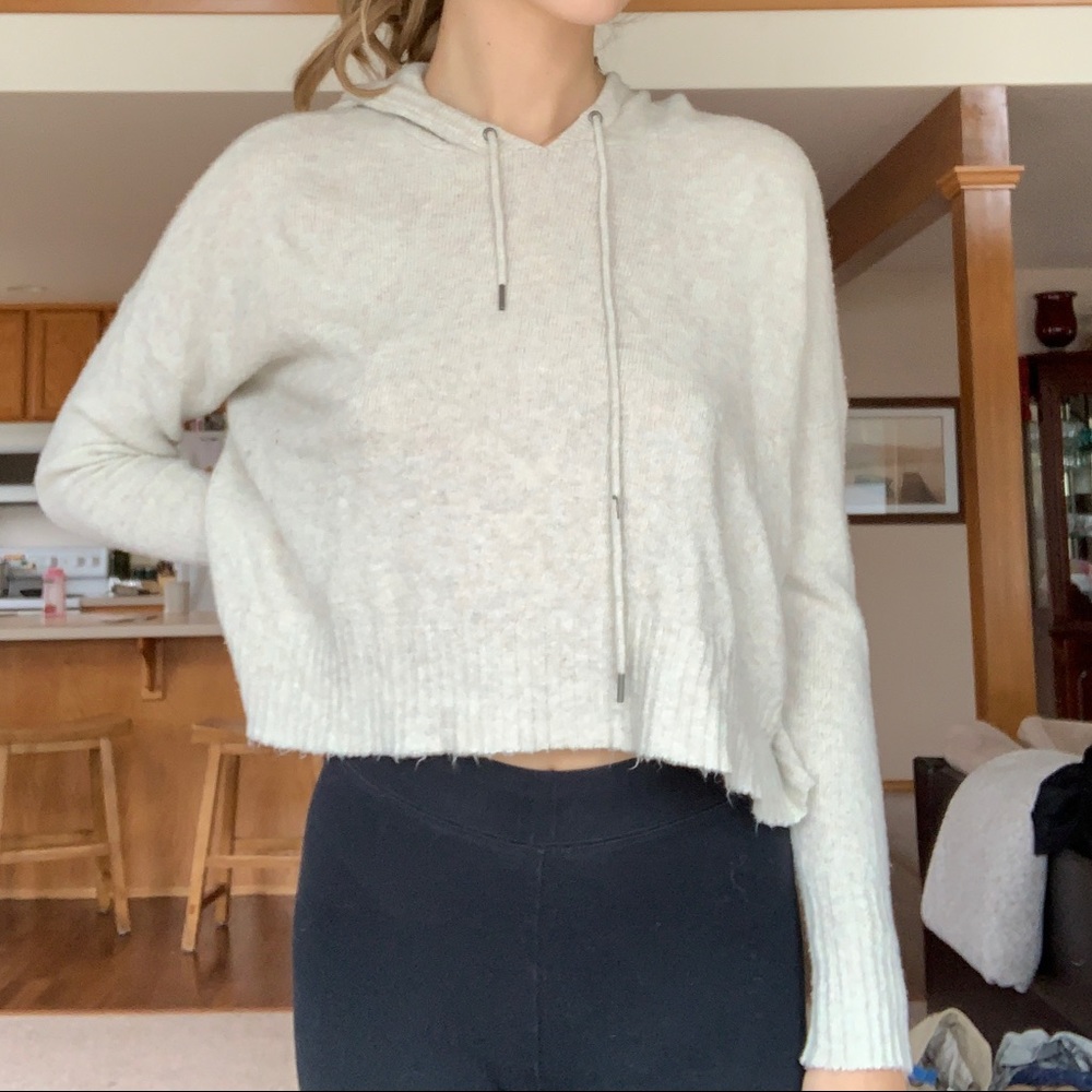 American Eagle Sweater